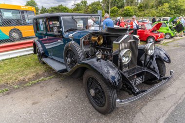 Llandow, Wales - 30 Haziran 2024: Vintage Retro restore edilmiş Rolls Royce Phantom 1920 'lerden veya 1930' lardan.