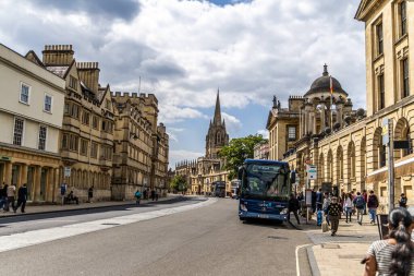 Oxford, İngiltere - 5 Haziran 2024: Tom Tower of Christ Church, Oxford Üniversitesi.