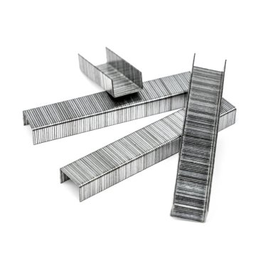 Beyaz arkaplanda zımba için yeni zımbalar.