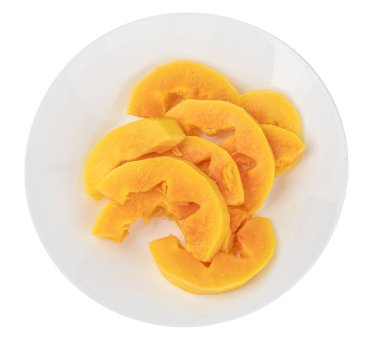 Dilimlenmiş papaya servis tabağında servis edilmeye hazır..