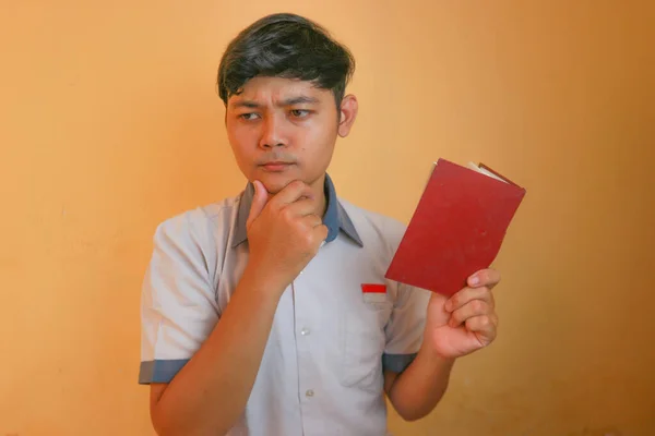 Estudantes Ensino Médio Indonésio Usam Uniformes Brancos Cinzentos Isolado Sobre — Fotografia de Stock