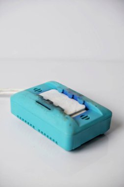 Kullanılan elektrikli sivrisinek kovucu yanmış görünüyor.