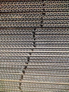 Çizik ve çatlaklarla metal doku