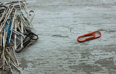 Parlak mavi ofis klibini ayır. Fikir kavramı