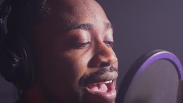 Close Shot Black Man Singer Performing Romantic Song Audio Studio — Stock Video