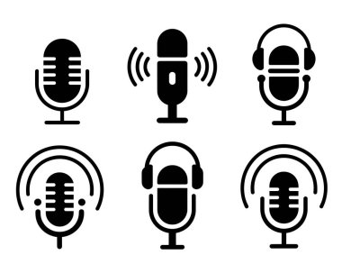 Beyaz arka planda sunulan ses dalgaları ve kulaklıklar da dahil olmak üzere çeşitli tasarımları olan altı minimalist siyah mikrofon simgesi..