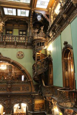 Prag 'daki St. George Katedrali' nin içi.