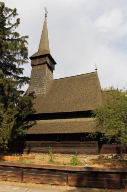 Ukrayna kırsalındaki ahşap kilise, kogovo