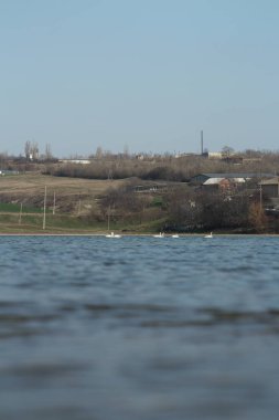 Şehirdeki Dnipro Nehri manzarası