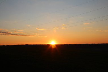 Doğada güzel bir gün batımı