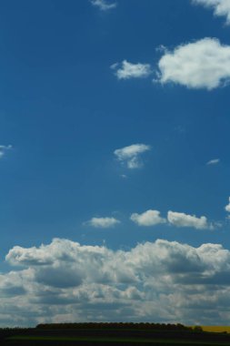 Mavi gökyüzü, bulutlar, doğa