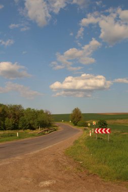 Kırsalda yol