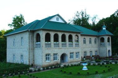 Başkentin köyünün eski binası en güzel yerin başkenti.