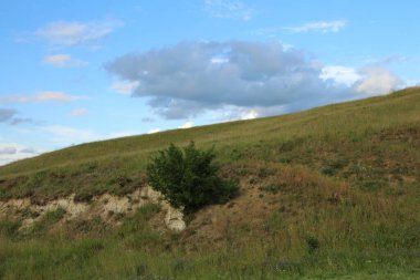 İsrail 'in kuzeyindeki dağların manzarası.