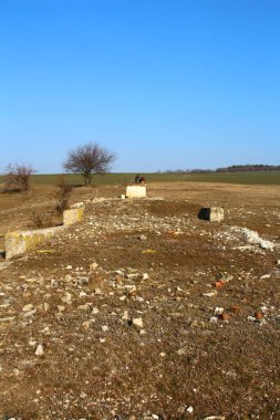 Bovars, Sırbistan 'daki harabe bir tuğla evin kalıntıları.