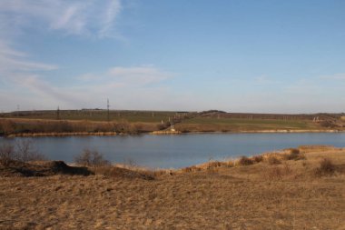 Parktaki baharın güzel manzarası.