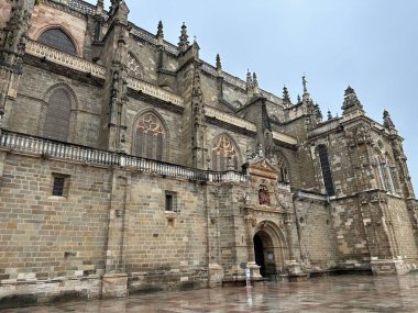 Kutsal Mezar Katedrali 'nin manzarası, İspanya' nın kutsal haftasının şehri.
