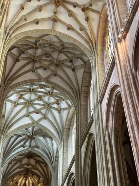 İspanya 'da bir katedralin içinde