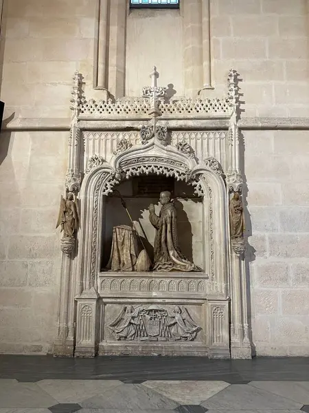 Eski Kudüs, İsrail 'deki kutsal mezarlığın katedralinin içinde.