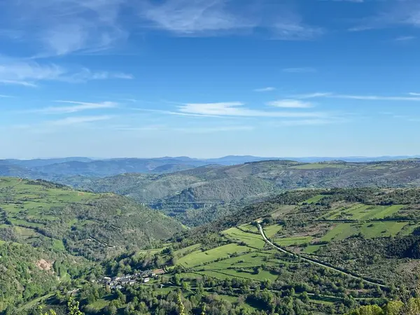 Portekiz, San Miguel de la rota köyünden güzel bir manzara..