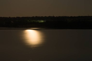 İsrail eyaletinin başkentinin gece manzarası.