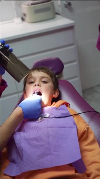 Enfant Cabinet Dentiste Vidéo Verticale — Video