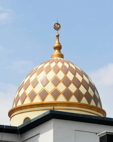Bela Cúpula Mesquita Com Padrão Quadriculado — Fotografia de Stock