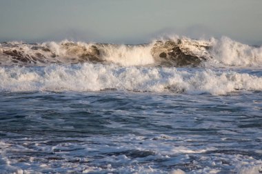 Arjantin 'in Mar del Plata sahilinde dalgalar