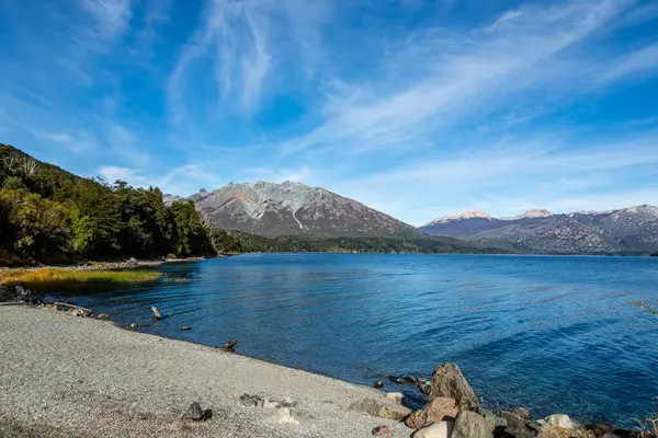 マスカーディ湖の風景 ナヘル ハピ国立公園 ネグロ アルゼンチン 秋の朝に — ストック写真