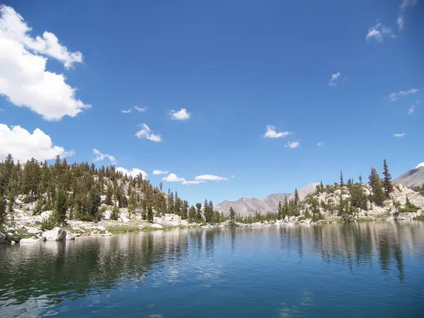 Yükseklik gölü, Kings Canyon Ulusal Parkı, Sierra Nevada Dağları