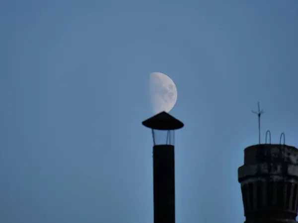 Luna Sobre Fondo Negro — Foto de Stock