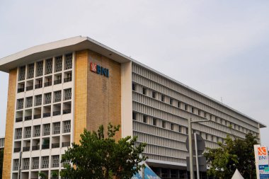 Eski şehir Jakarta, 19 Aralık 2023 - Eski şehir Jakarta 'daki bankacılık binasının alt manzarası. 