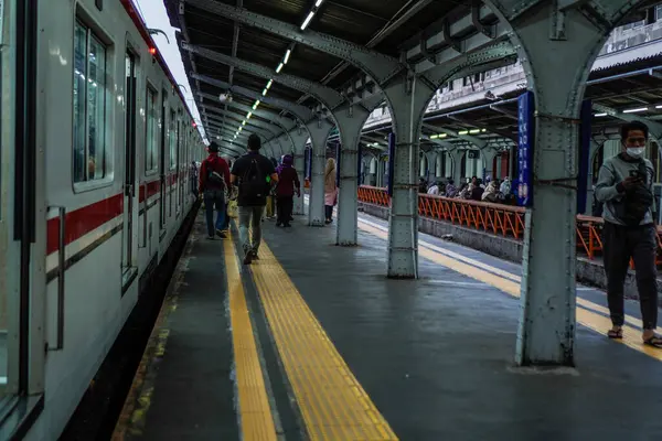Eski şehir Jakarta, 20 Temmuz 2024 - Merkez Jakarta Eski Şehir Elektrik Tren Hattı.