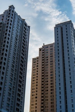 Kuzey Jakarta 'daki gökdelenlerin manzarası.