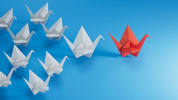 бумажная лодка с белой бумажной лодкой