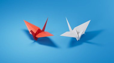Origami kuşu, kuş kağıdı vinci. Hiroşima Anma Günü için 3D resimli kuş kağıdı mavi arkaplanda 3D tasvir.