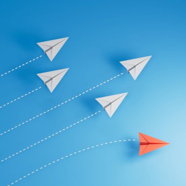 Kırmızı kağıt origami düzlemi, beyaz uçaklar tarafından farklı yönlere doğru bireysel yönelir. İş stratejisi ve fırsat kavramı mavi arkaplanda 3D görüntüleme.