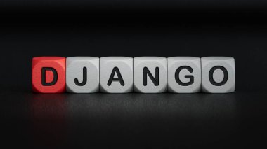 DJANGO iş sözcüğüyle tahta küp bloğu. Ahşap elementlere yakın plan, siyah arkaplanda 3D İş Konsepti.