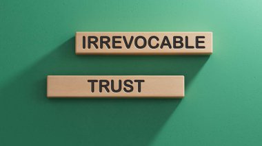 Tahta bloklarda yazanlara güvenilemez metin. İş konsepti. Tahta küp bloklar. Alan 3D görüntülemesini yeşil arkaplana kopyala.