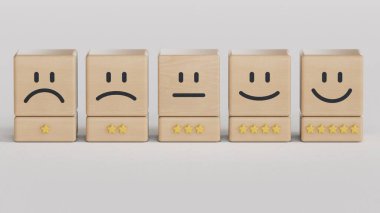 Müşteri hizmetleri değerlendirmesi ve memnuniyet araştırması konseptleri. Müşterinin eli, gülen surat ikonunu ve masadaki tahta küpten beş yıldızlı sembolü seçti.