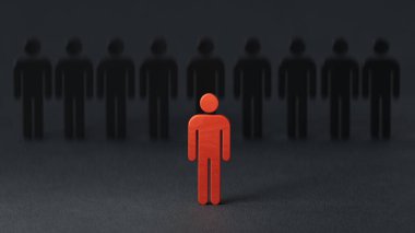 Liderlik ya da takım çalışması, liderlik ve takım oluşturmada bir strateji fikridir. Ormanlık takım çalışması ya da liderlik tarzı önde gelen konseptin sembolüdür. İyi şirketlerin iyi liderleri vardır..