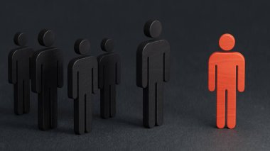 Gülen suratlı tahta bir tahta kukla küpü. Somurtkan ya da mutsuz yüzlerle dolu bir toplumdan ayrılmak. Takım çalışması ve başarılı olmak. C4D 'de yapıldı ve yapıldı, yapay zekada değil..