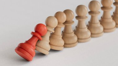 Bir grup adamın üç boyutlu bir tasviri, insanlar ayakta ve düşerler. Düşmek ayakta durmamızı sağlar. Kötü etki, hastalık ve sağlık fikri. C4D üretildi ve üretildi, yapay zeka değil..