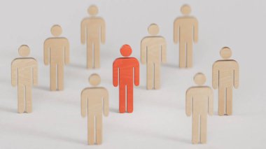 İki şirket ve bir işletme arasındaki anlaşmazlık, mavi ve kırmızılı liderlerin rekabeti bir grup çalışanı rekabete sürüklüyor..