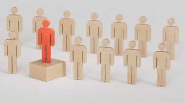 Tahta bebek parçaları, zenginlik büyümesi ve kariyer başarısı, başarı, ekonomik statü ve sosyal başarı beyaz arka planda canlandırılan 3D.