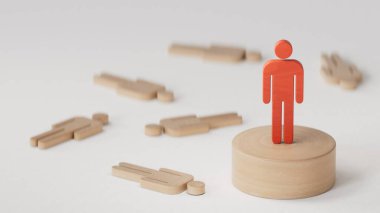 Üç boyutlu kırık piyon çizimi ve tahta yuvarlak masa tarafından korunan bir tane. Aşılama ve aşılama kavramı beyaz arkaplanda 3D görüntüleme.