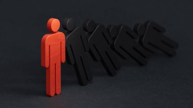 Bir grup adamın üç boyutlu bir tasviri, insanlar ayakta ve düşerler. Düşmek ayakta durmamızı sağlar. Siyah arka planda 3D kötü etki fikri.