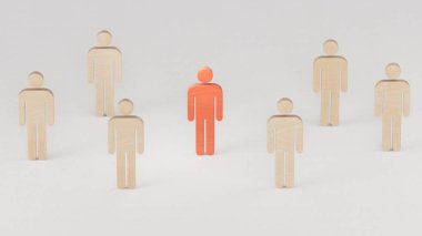 Tahta figür etki ve güç göstermek için ekiple birlikte duruyor. Lider takımın iş yönetimi kavramı, başarılı bir yarışma galibi ve nüfuzlu bir lider.