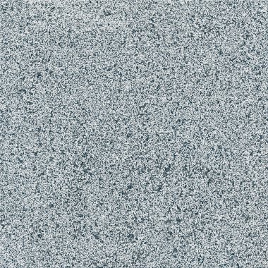 Kar altında kar kayağı yapan biri.