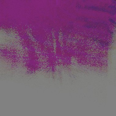 Sahilde sörf tahtası olan biri.